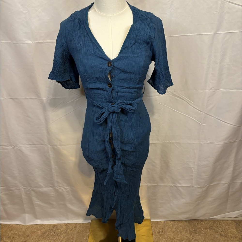 Blush Boutique Blue Gauze Button Front Midi Dress –‎ Tie Waist – Boho